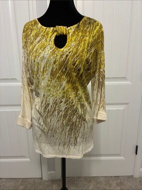 Keyhole Front Mixed Yellow and Cream Women’s Top by Nic + Zoe.